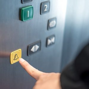 نکات ایمنی هنگام قطع برق آسانسور
